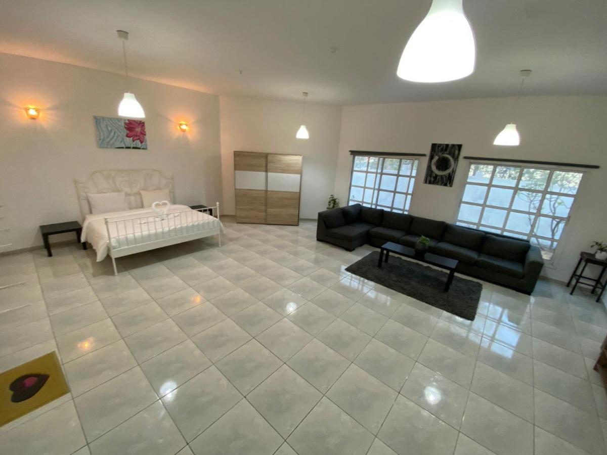 Comfortable Private Rooms In Compound Housing Dubaj Exteriér fotografie