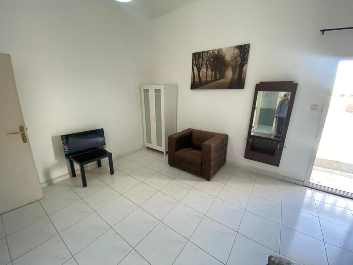 Comfortable Private Rooms In Compound Housing Dubaj Exteriér fotografie