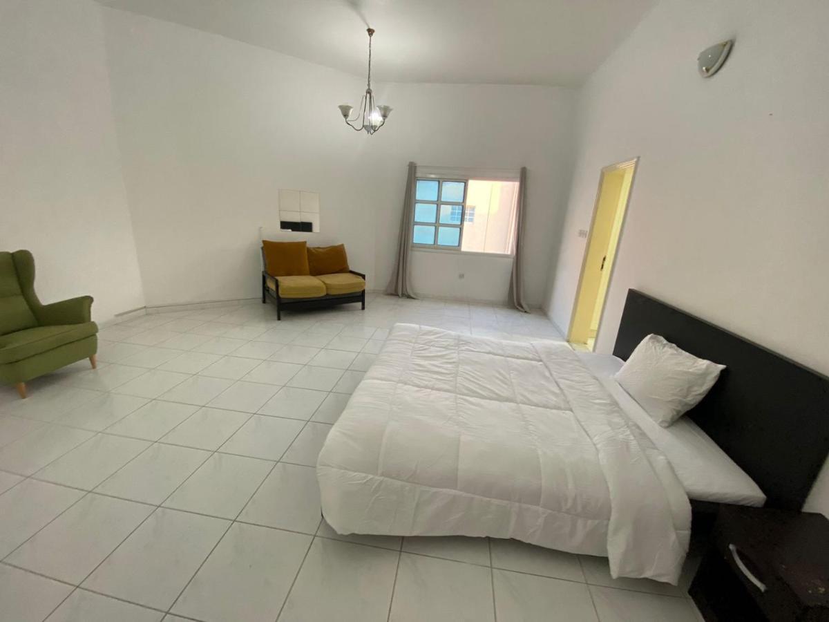 Comfortable Private Rooms In Compound Housing Dubaj Exteriér fotografie