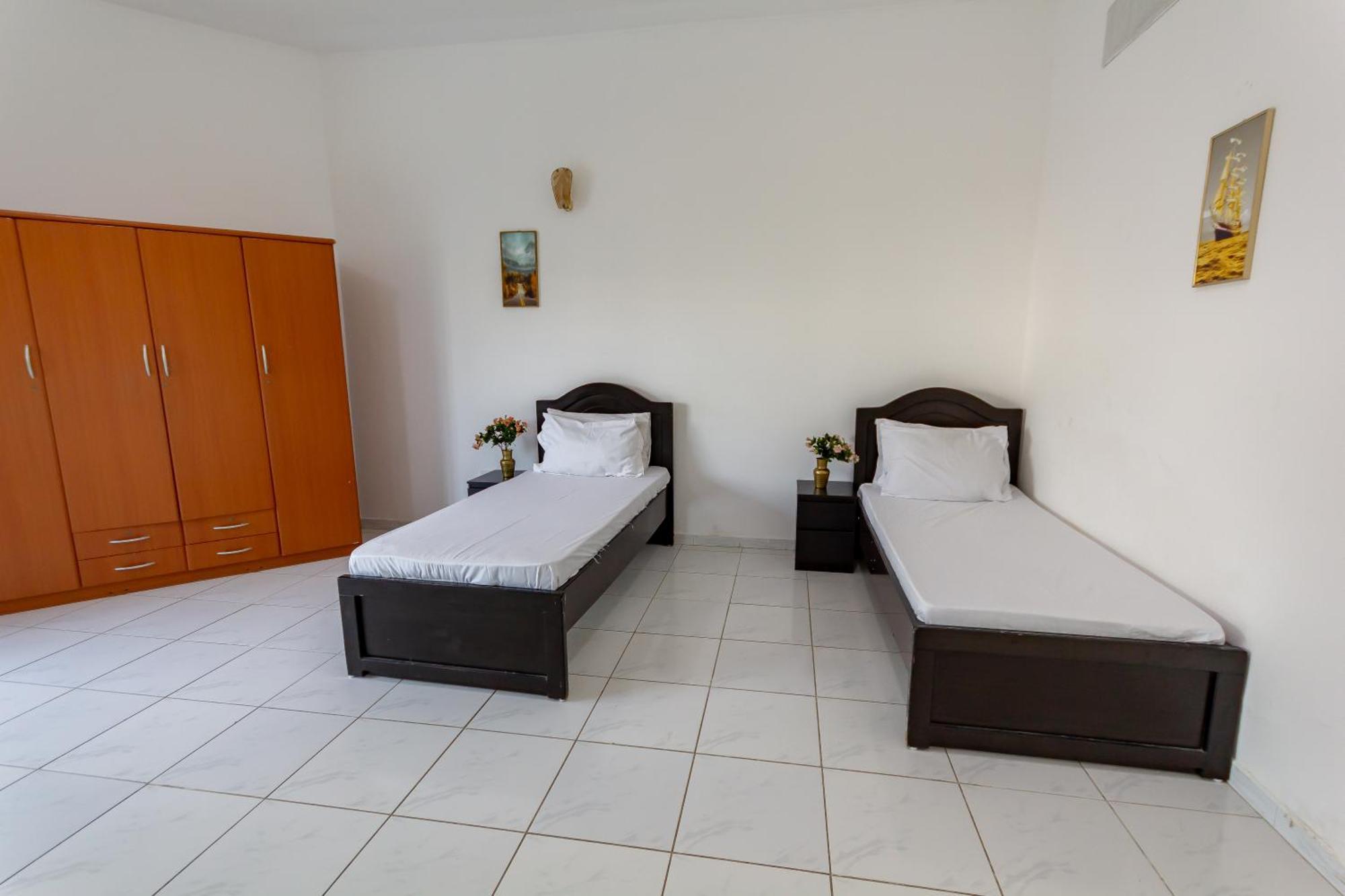 Comfortable Private Rooms In Compound Housing Dubaj Exteriér fotografie