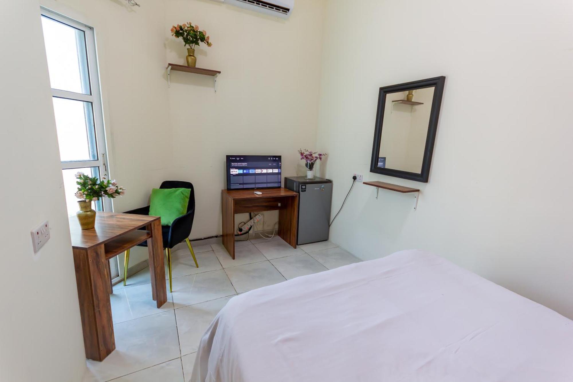 Comfortable Private Rooms In Compound Housing Dubaj Exteriér fotografie